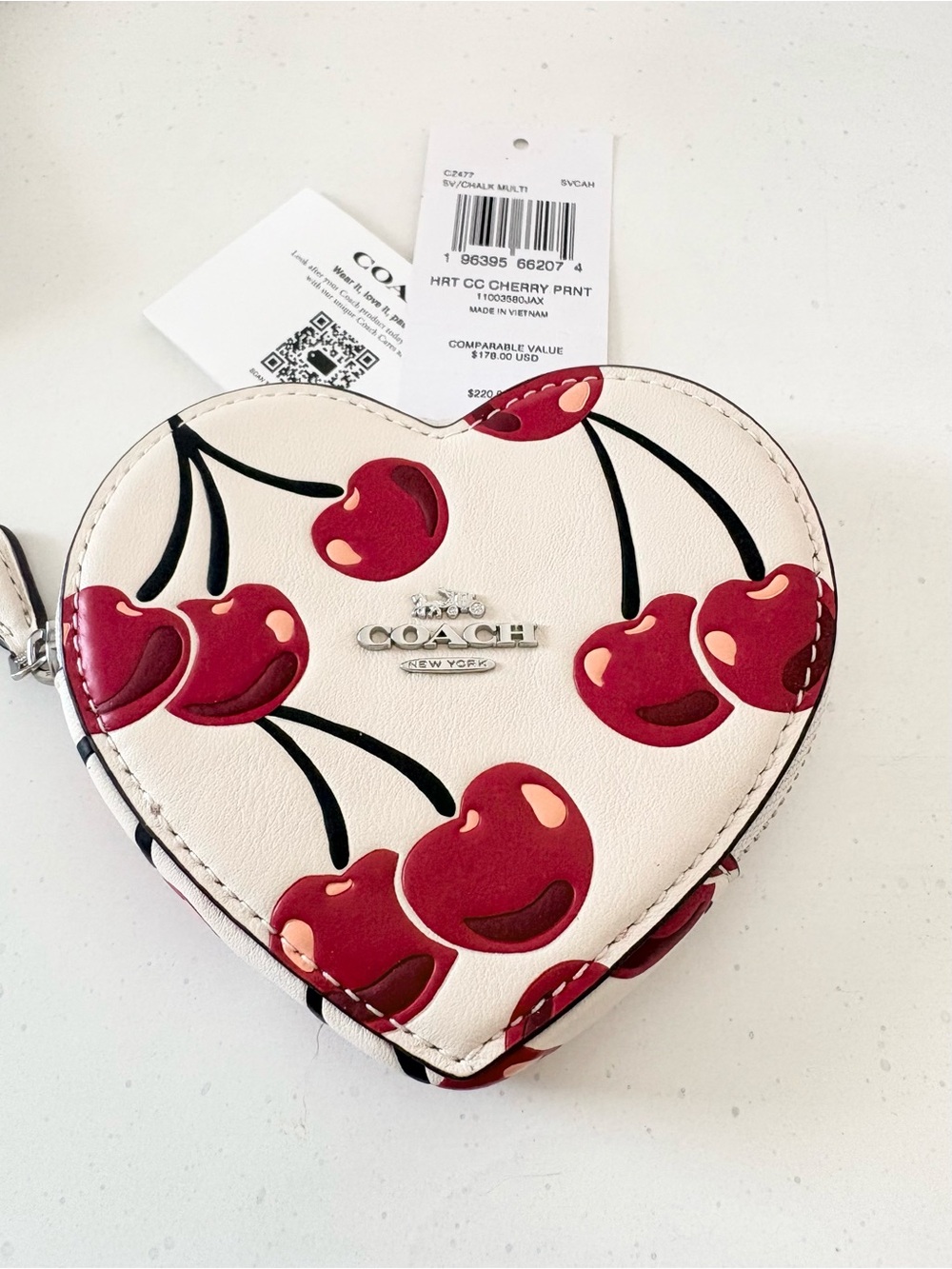 Coach Heart Coin Case Cherry Print - NWT - Picture 4 of 6
